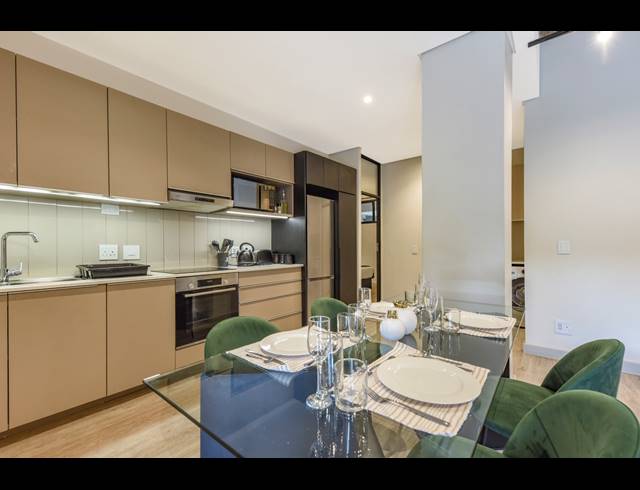 2 BEDROOM APARTMENT FOR SALE IN SANDOWN